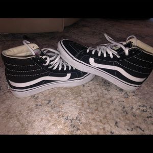 Black and white- High-top Vans
